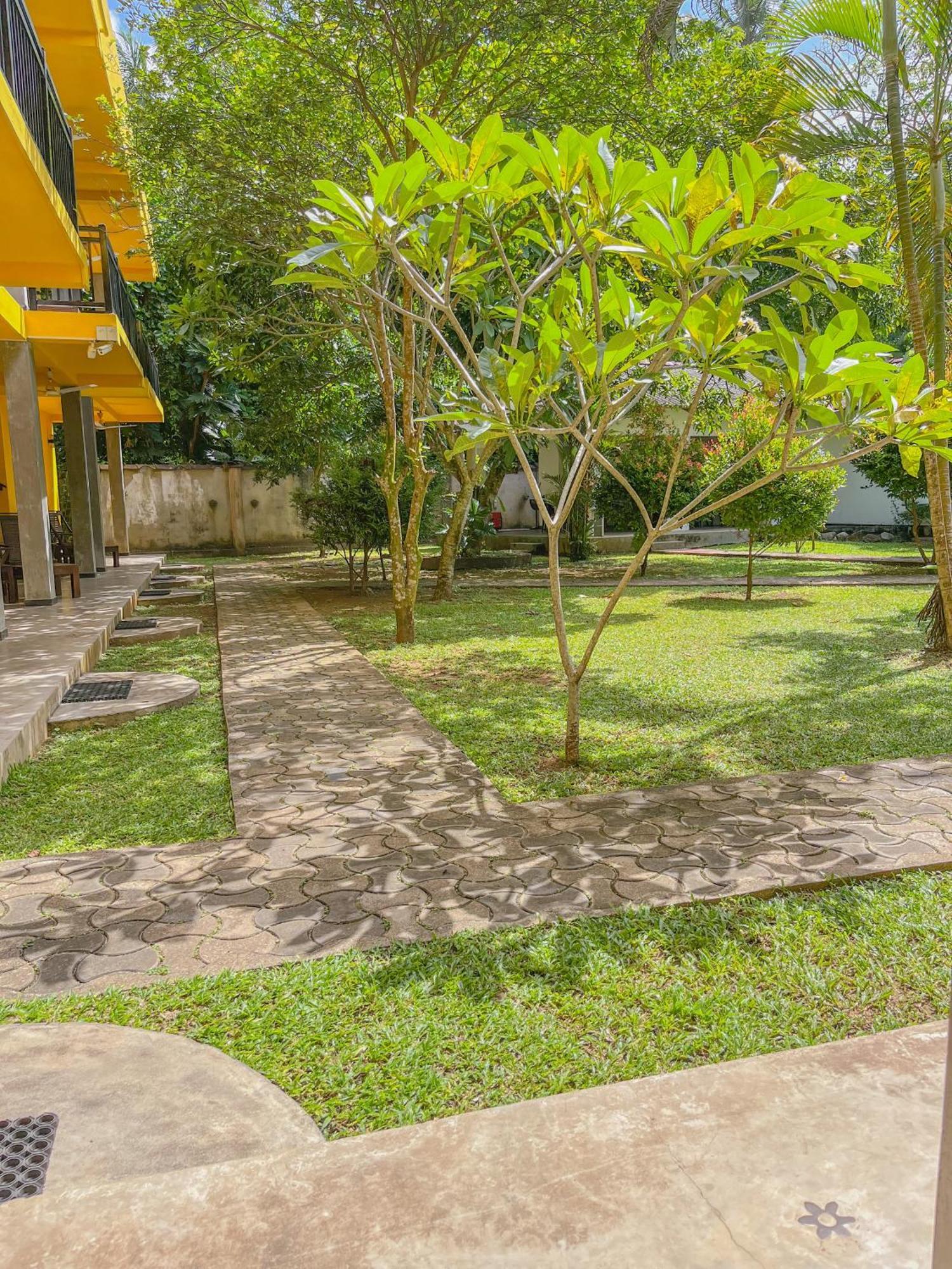 Easy Living Hotel Hikkaduwa Luaran gambar